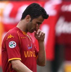 Panucci atleta da Roma desde o ano 2000 pode estar de saída do clube