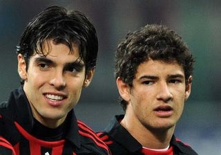 Kaká enaltece entrosamento com Pato