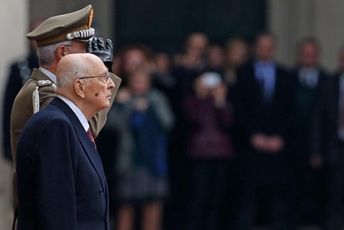 Giorgio Napolitano renuncia ao cargo