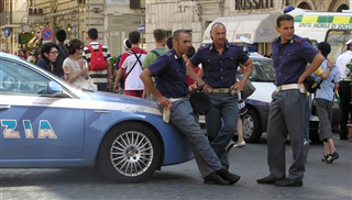 Proliferação de patrulhas cidadãs divide a Itália