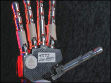 A mão artificial foi criada por pesquisadores italianos