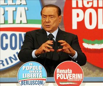 Berlusconi volta a defender presidencialismo na Itália